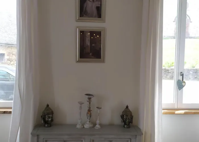 Peaceful Breaks At The Convent Feriehus Auzits